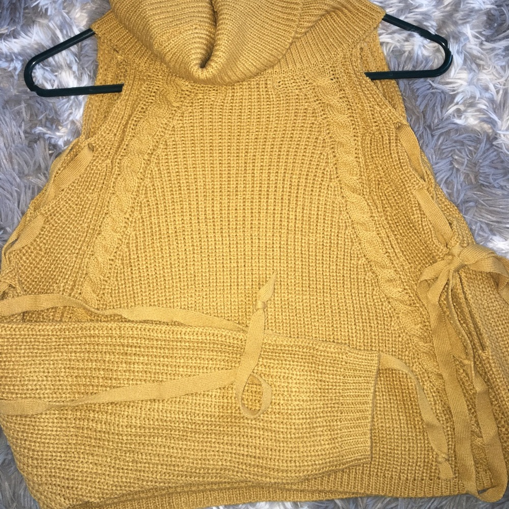 Mustard Yellow Cropped Top Sweater💛
